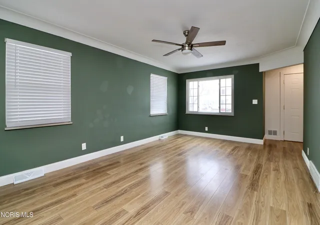image of 146 Jennings Rd, Rossford, OH 43460 | MLS# 10005225