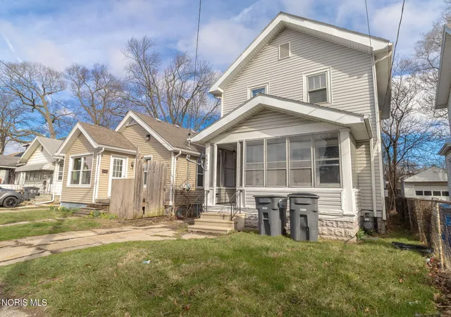 Homes for sale in Toledo, OH | 1832 Marne Ave, Toledo, OH 43613 | MLS# 10005284