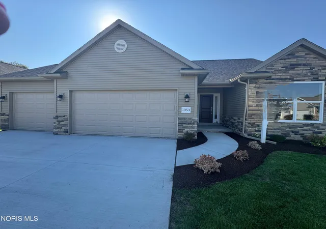 Single Family Residence at 1053 Plum Grv Ln, Toledo, OH 43615 | MLS# 10005277 |  | Sold on 2026-07-01