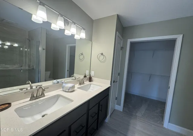 Photo 2 of Single Family Residence at 1053 Plum Grv Ln, Toledo, OH 43615 | MLS# 10005277 |  | Sold on 2026-07-01