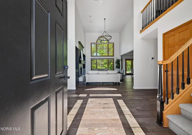 3rd image of 3962 Secluded Ravine Ct, Maumee, OH 43537 | MLS# 10005339