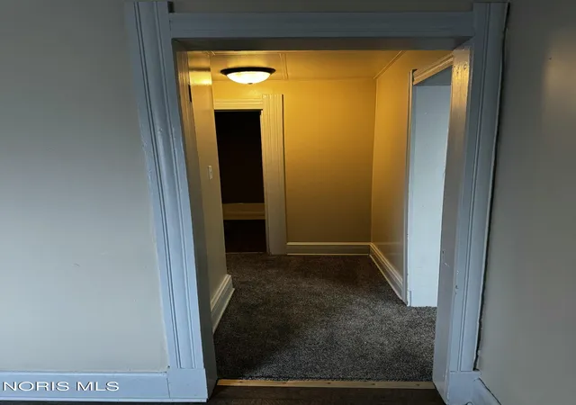 Listing Photo 2 - Condo for sale in building located at 963 Mc Kinley Ave, Toledo, OH 43605 - Unit #