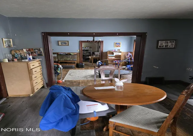3rd image of 637 Milton St, Toledo, OH 43605 | MLS# 10005386