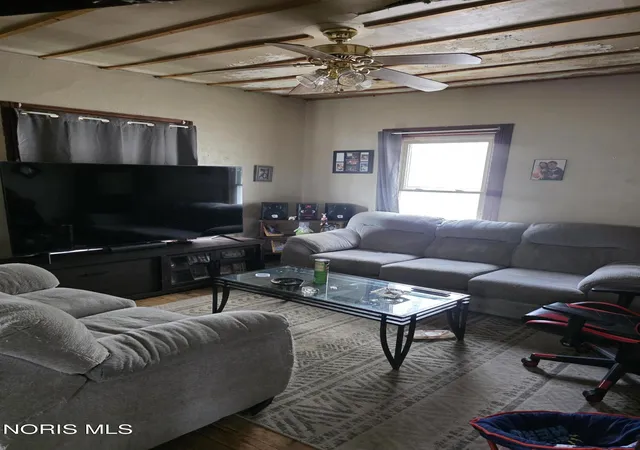4th image of 637 Milton St, Toledo, OH 43605 | MLS# 10005386