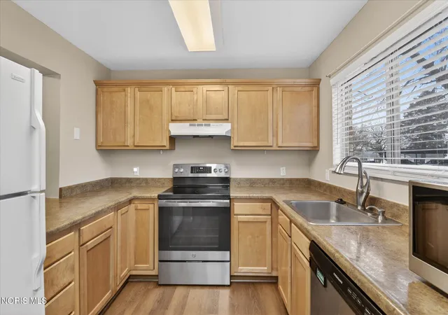 Homes for sale in Wauseon, OH | 744 Fairway Dr #Apt 29, Wauseon, OH 43567 | MLS# 10005401