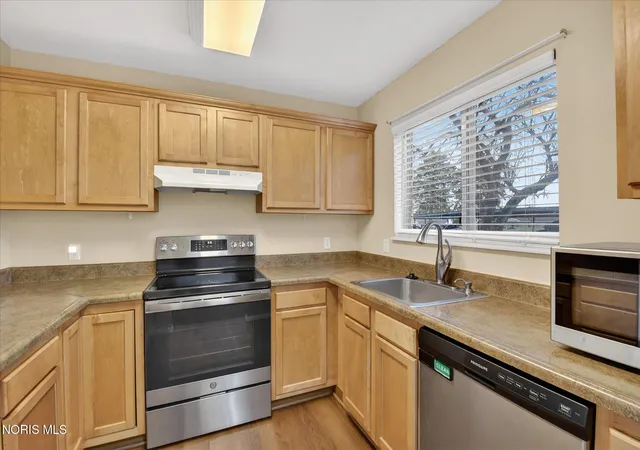 Homes for sale in Wauseon, OH | 744 Fairway Dr #Apt 29, Wauseon, OH 43567 | MLS# 10005401