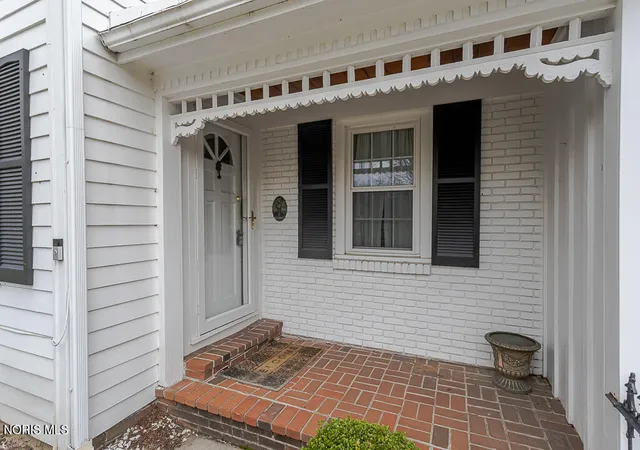 3rd image of 60 Back Bay Rd, Bowling Green, OH 43402 | MLS# 10005437