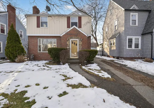 3rd image of 3935 Grantley Rd, Toledo, OH 43613 | MLS# 10005584