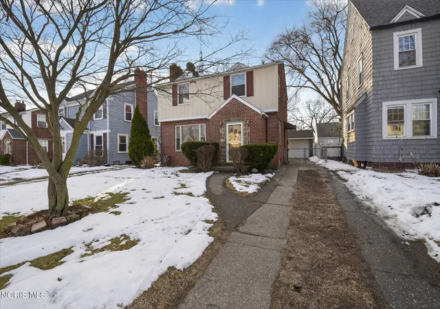 4th image of 3935 Grantley Rd, Toledo, OH 43613 | MLS# 10005584