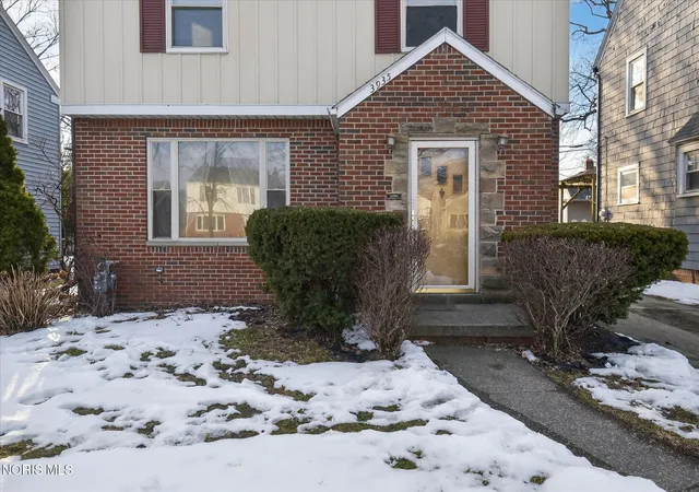 5th image of 3935 Grantley Rd, Toledo, OH 43613 | MLS# 10005584