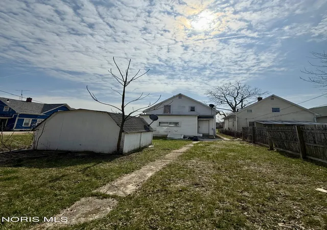 Homes for sale in Toledo, OH | 427 Everett St, Toledo, OH 43608 | MLS# 10005587