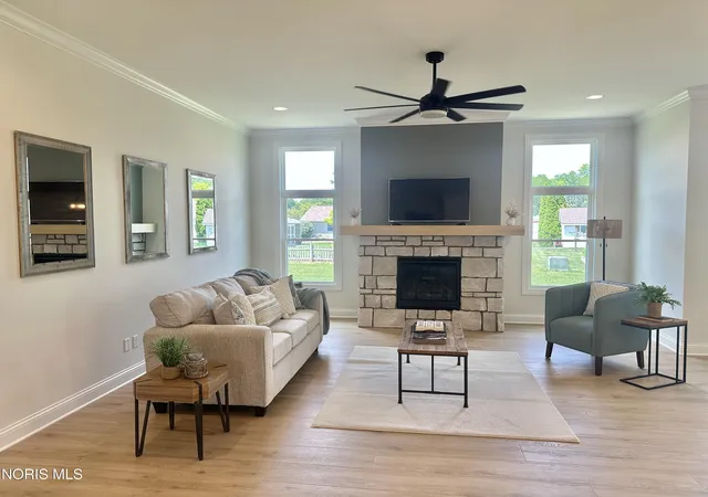 Photo 5 of Single Family Residence at 550 Southview Ct, Gibsonburg, OH 43431 | MLS# 10005606 | | Sold on 2026-06-12