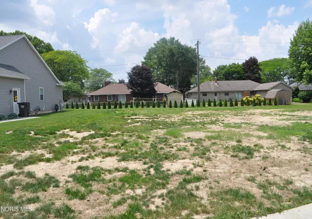 Homes for sale in Gibsonburg, OH | 830 Dannick Ln, Gibsonburg, OH 43431 | MLS# 10005607