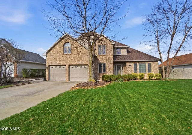 Photo 1 of Single family home for sale at 2118 S Lake Ct, Findlay, OH 45840 | MLS# 10006008 | Listing updated on 2026-04-07