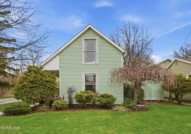 Photo 1 of Single Family Residence at 1301 Fishlock Ave, Findlay, OH 45840 | MLS# 10005810 |  | Sold on 2026-04-27