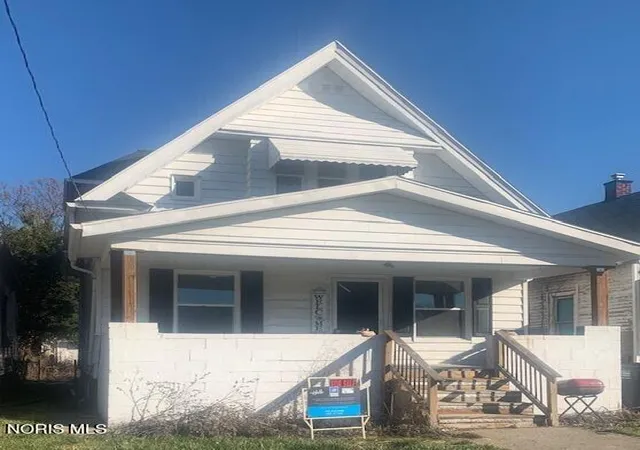Homes for sale in Toledo, OH | 248 E Hudson St, Toledo, OH 43608 | MLS# 10005671