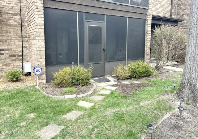 image of 6549 Abbey Run, Sylvania, OH 43560