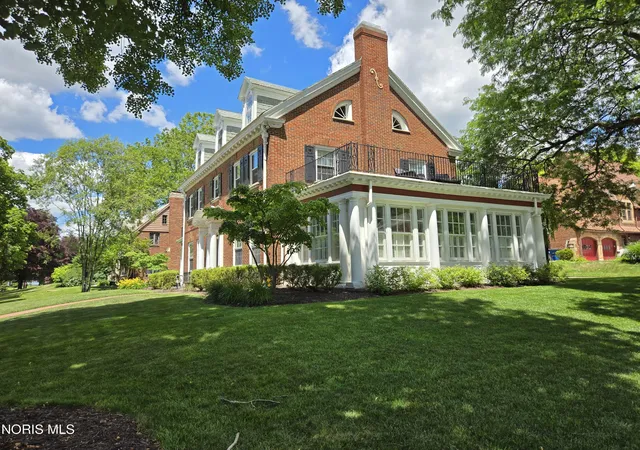 3rd image of 2006 Mount Vernon Ave, Toledo, OH 43607 | MLS# 10005739