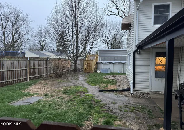 4th image of 24521 Maple St, Stony Ridge, OH 43463 | MLS# 10006028