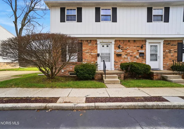Homes for sale in Toledo, OH | 3765 W Alexis Rd, Toledo, OH 43623 | MLS# 10005934