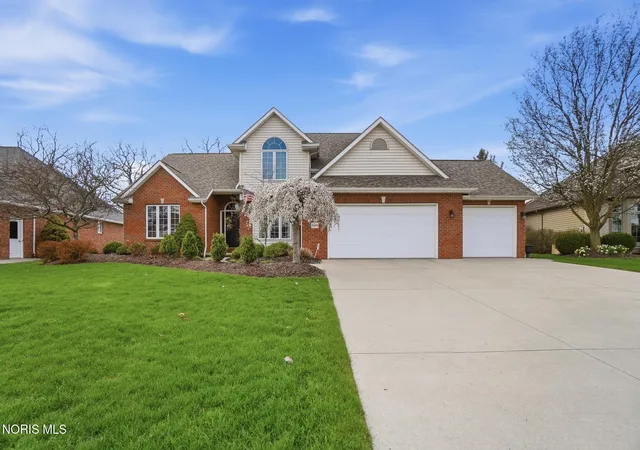 Photo 1 of Single Family Residence at 8464 Indian Lake Dr, Findlay, OH 45840 | MLS# 10006000 |  | Sold on 2026-05-11