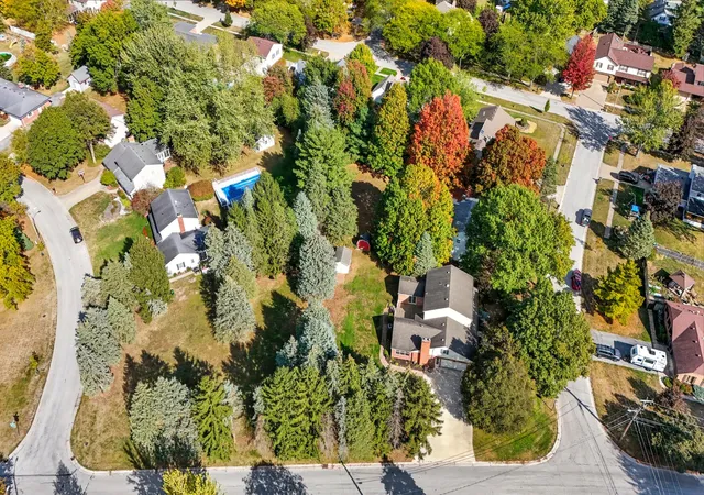 Homes for sale in Bowling Green, OH | 1054 Bourgogne Ave, Bowling Green, OH 43402 | MLS# 10006117