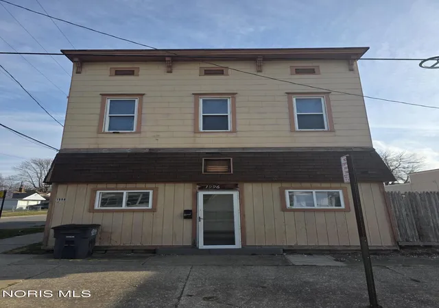 Multi family home for sale at 1996 Starr Ave, Toledo, OH 43605 | MLS# 10006231