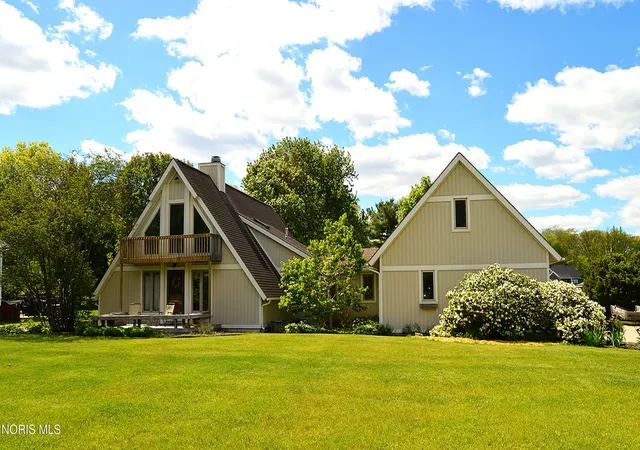 Homes for sale in Waterville, OH | 6344 N River Rd, Waterville, OH 43566 | MLS# 10006298