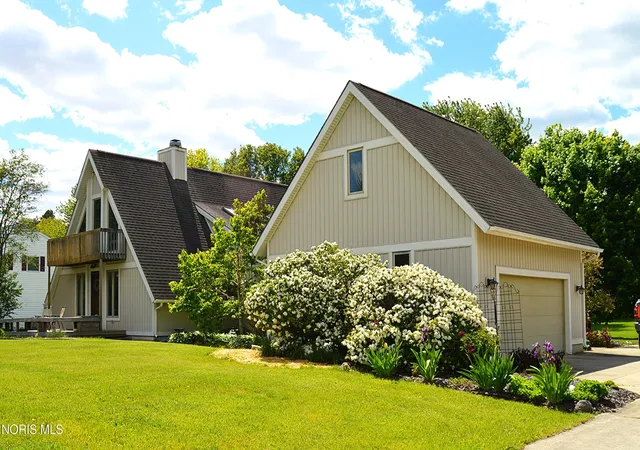 Homes for sale in Waterville, OH | 6344 N River Rd, Waterville, OH 43566 | MLS# 10006298