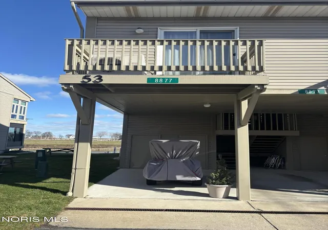 Homes for sale in Oak Harbor, OH | 8877 W Canada Goose Ct, Oak Harbor, OH 43449 | MLS# 10006165
