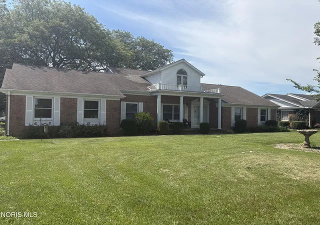 Photo 1 of Single family home for sale at 23746 W State Route 579, Curtice, OH 43412 | MLS# 10006179 | Listing updated on 2026-08-25