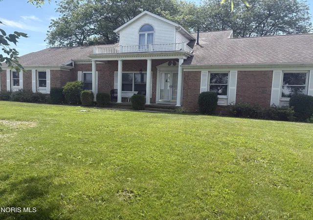 Photo 2 of Single family home for sale at 23746 W State Route 579, Curtice, OH 43412 | MLS# 10006179 | Listing updated on 2026-08-25