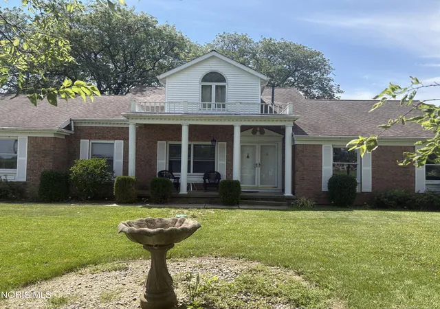 Photo 3 of Single family home for sale at 23746 W State Route 579, Curtice, OH 43412 | MLS# 10006179 | Listing updated on 2026-08-25