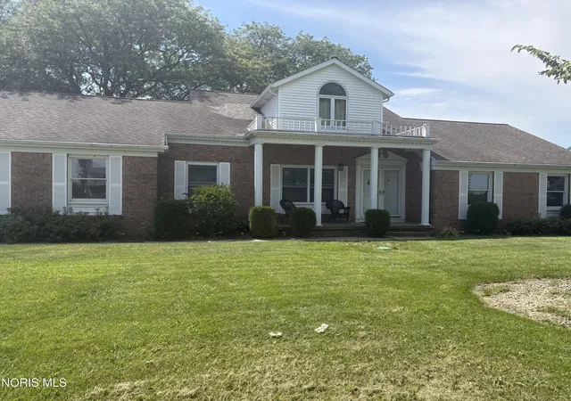 Photo 4 of Single family home for sale at 23746 W State Route 579, Curtice, OH 43412 | MLS# 10006179 | Listing updated on 2026-08-25