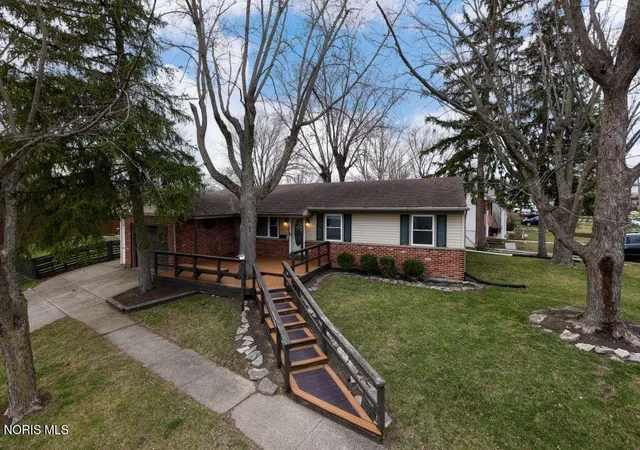 Photo 1 of Single family home for sale at 536 Edinborough Dr, Findlay, OH 45840 | MLS# 10006198 | Listing updated on 2026-04-19