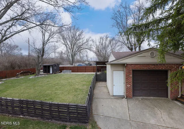 Photo 2 of Single family home for sale at 536 Edinborough Dr, Findlay, OH 45840 | MLS# 10006198 | Listing updated on 2026-04-19