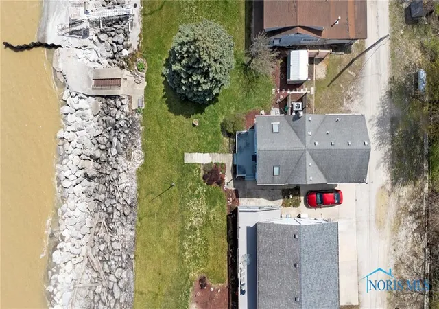 Homes for sale in Curtice, OH | 11965 Dyke Rd, Curtice, OH 43412 | MLS# 10006204