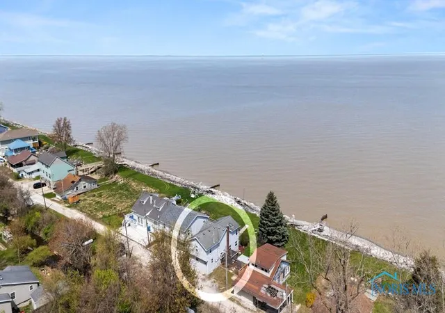 Homes for sale in Curtice, OH | 11965 Dyke Rd, Curtice, OH 43412 | MLS# 10006204