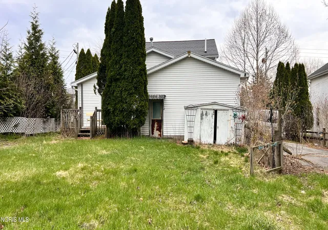 Homes for sale in Lyons, OH | 114 S Adrian St, Lyons, OH 43533 | MLS# 10006206