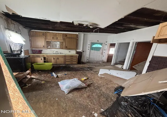 Photo 3 of Single family home for sale at 3343 Franklin Ave, Toledo, OH 43608 | MLS# 10006331 | Listing updated on 2026-04-26