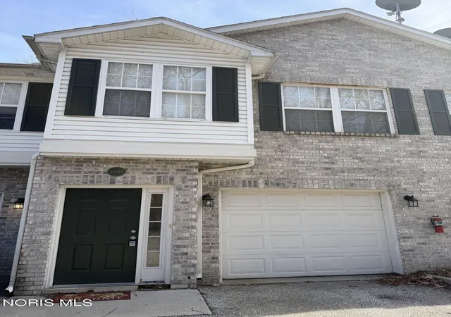 Photo 1 of Sale Pending at 6409 Triple Crown Ln, Toledo, OH 43615 | MLS# 10006337 | Listing updated on 2026-09-01