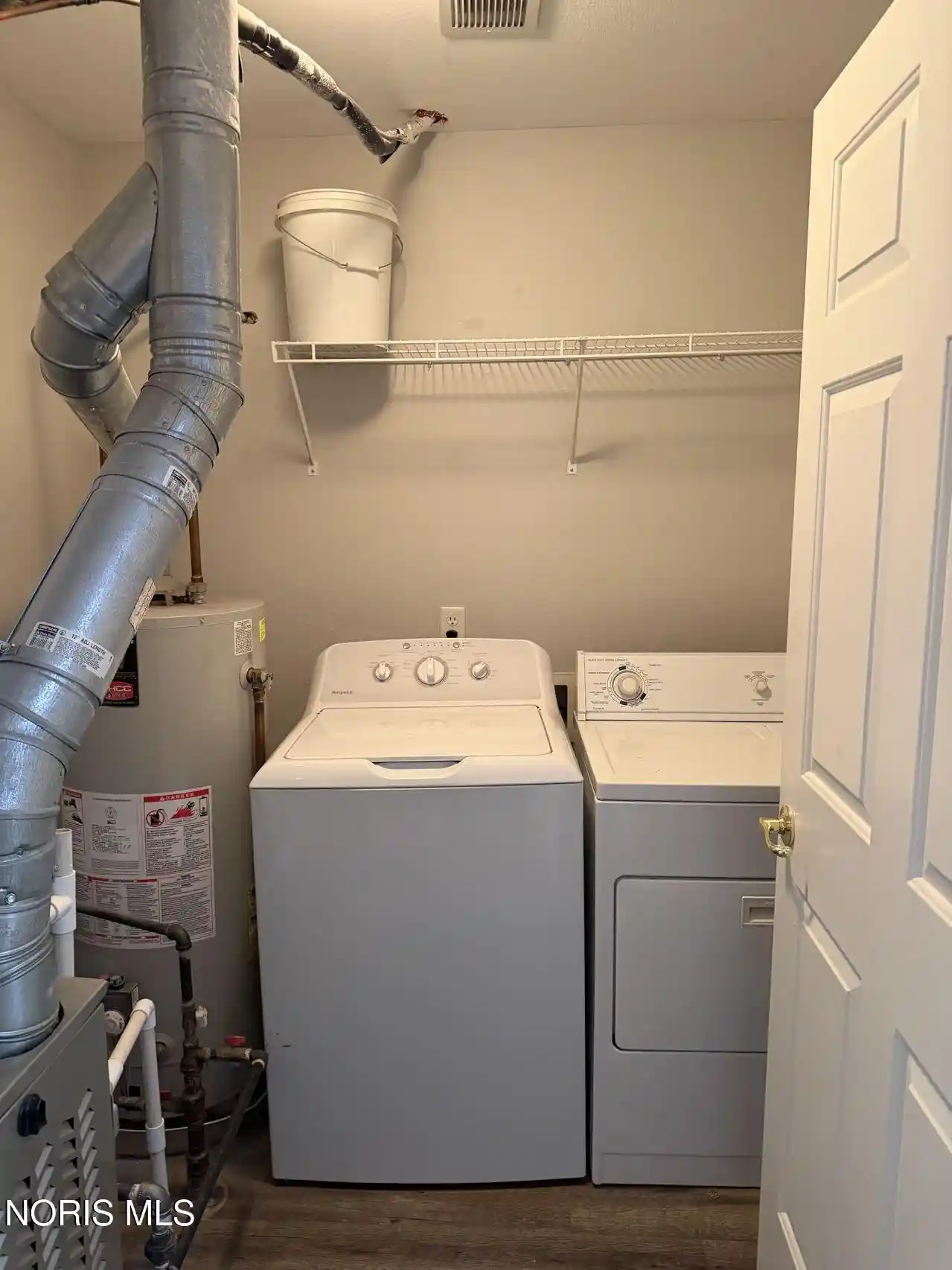 Listing Photo 9 - Condo for sale in 6409 Triple Crown Ln located at 6409 Triple Crown Ln, Toledo, OH 43615 - Unit 6409 Triple Crown Ln