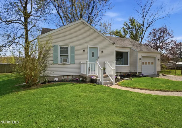 Photo 2 of Single family home for sale at 9113 Geiser Rd, Holland, OH 43528 | MLS# 10006495 | Listing updated on 2026-07-16