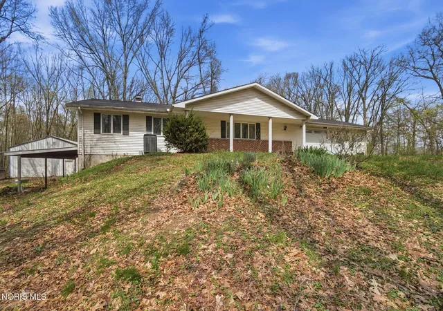 Single Family Residence at 12500 County Rd L, Wauseon, OH 43567 | MLS# 10006492 | | Sold on 2026-05-22