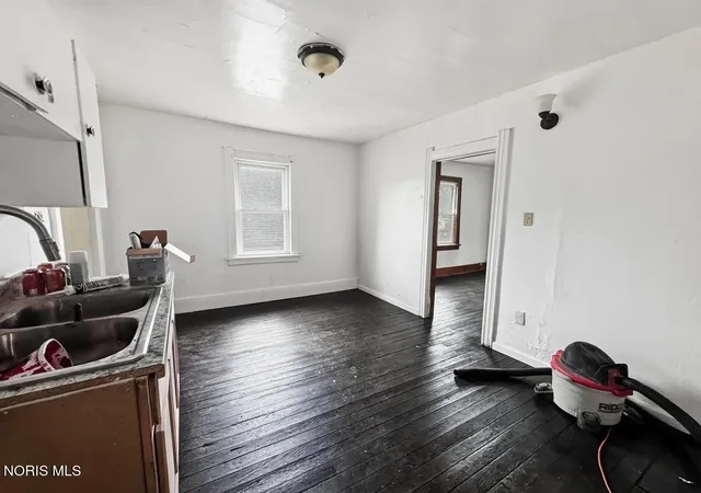 Photo 3 of Multi family home for sale at 1688 Avondale Ave, Toledo, OH 43607 | MLS# 10009836 | Listing updated on 2026-08-21