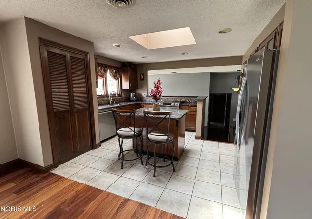 Photo 4 of Single family home for sale at 580 3 Rivers Ct, Defiance, OH 43512 | MLS# 10006559 | Listing updated on 2026-09-03