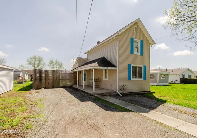 Photo 1 of Single family home for sale at 1809 Park St, Findlay, OH 45840 | MLS# 10006597 | Listing updated on 2026-05-14