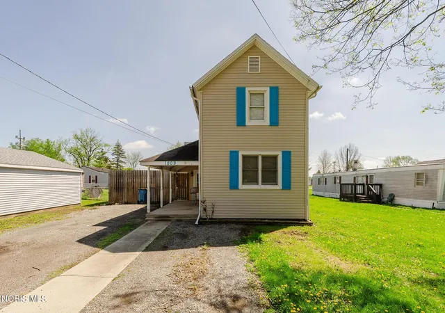 Photo 2 of Single family home for sale at 1809 Park St, Findlay, OH 45840 | MLS# 10006597 | Listing updated on 2026-05-14