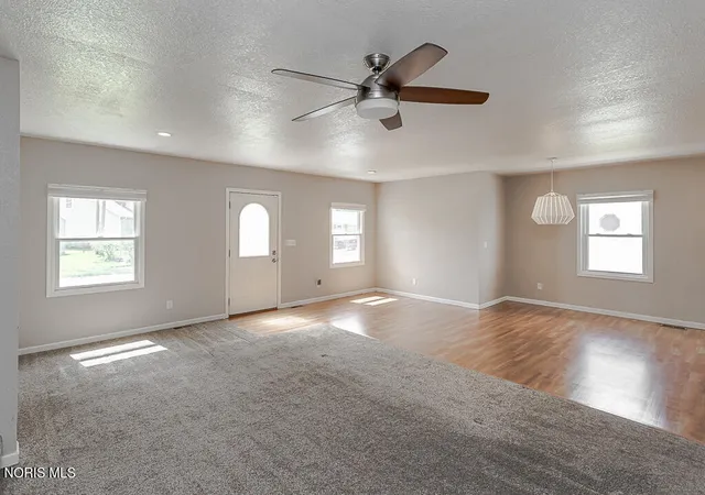Homes for sale in Woodville, OH | 812 W College Ave, Woodville, OH 43469 | MLS# 10006755