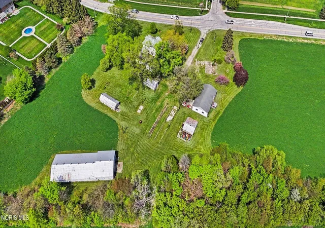 1st image of 7549 Salisbury Rd, Maumee, OH 43537 | MLS# 10006798